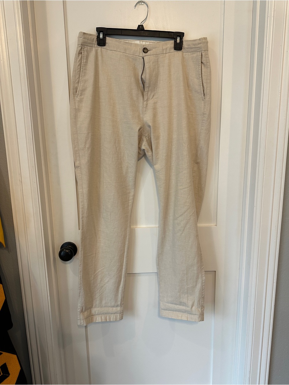 GAP Men’s Tan drawstring linen Chino Pants